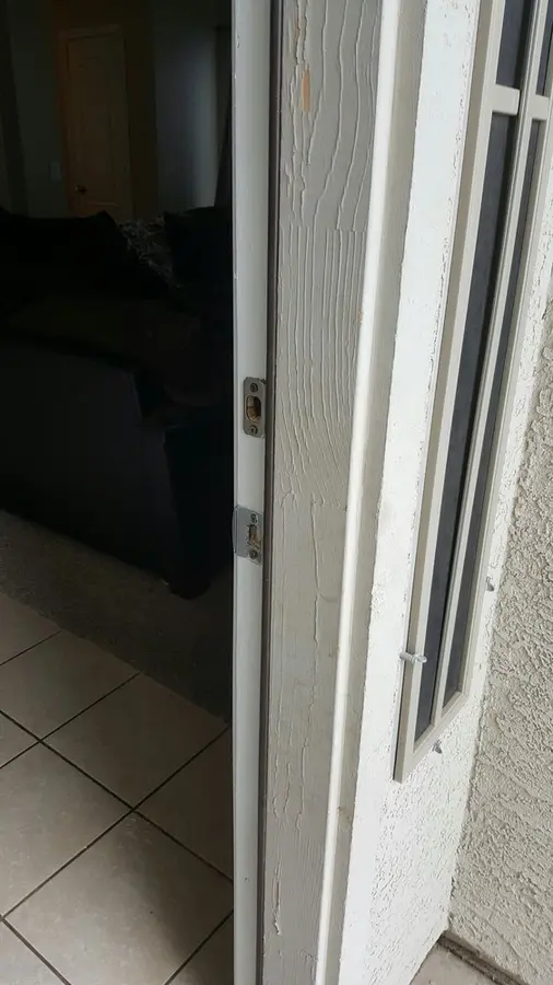Real door jamb repair work by Husbands 2 Go